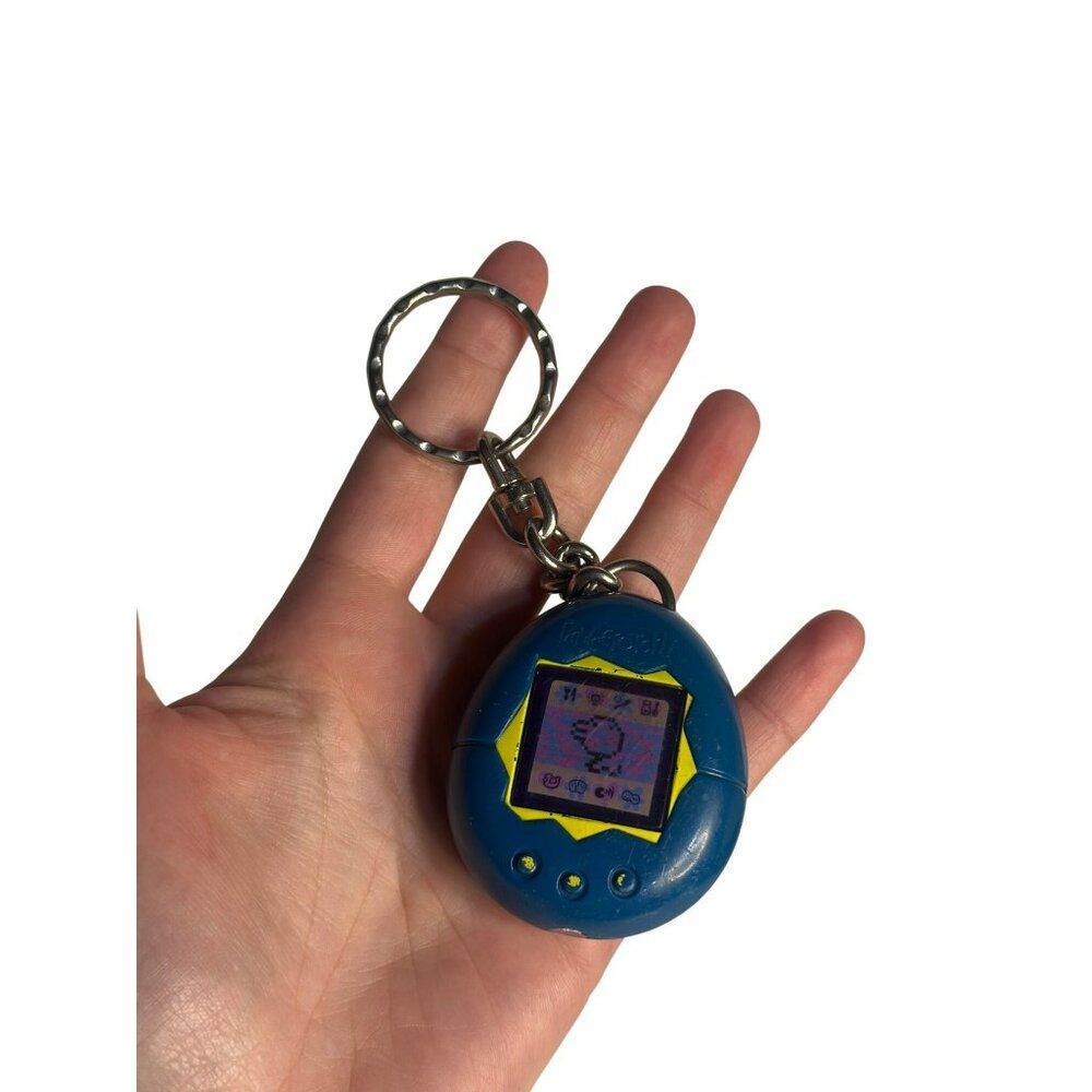 VTG 1997 Tamagotchi‎ McDonald’s Happy Meal Toy – Blue Keychain 4.5"